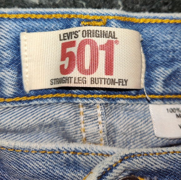 Levi's Jeans - Picture 3 of 14